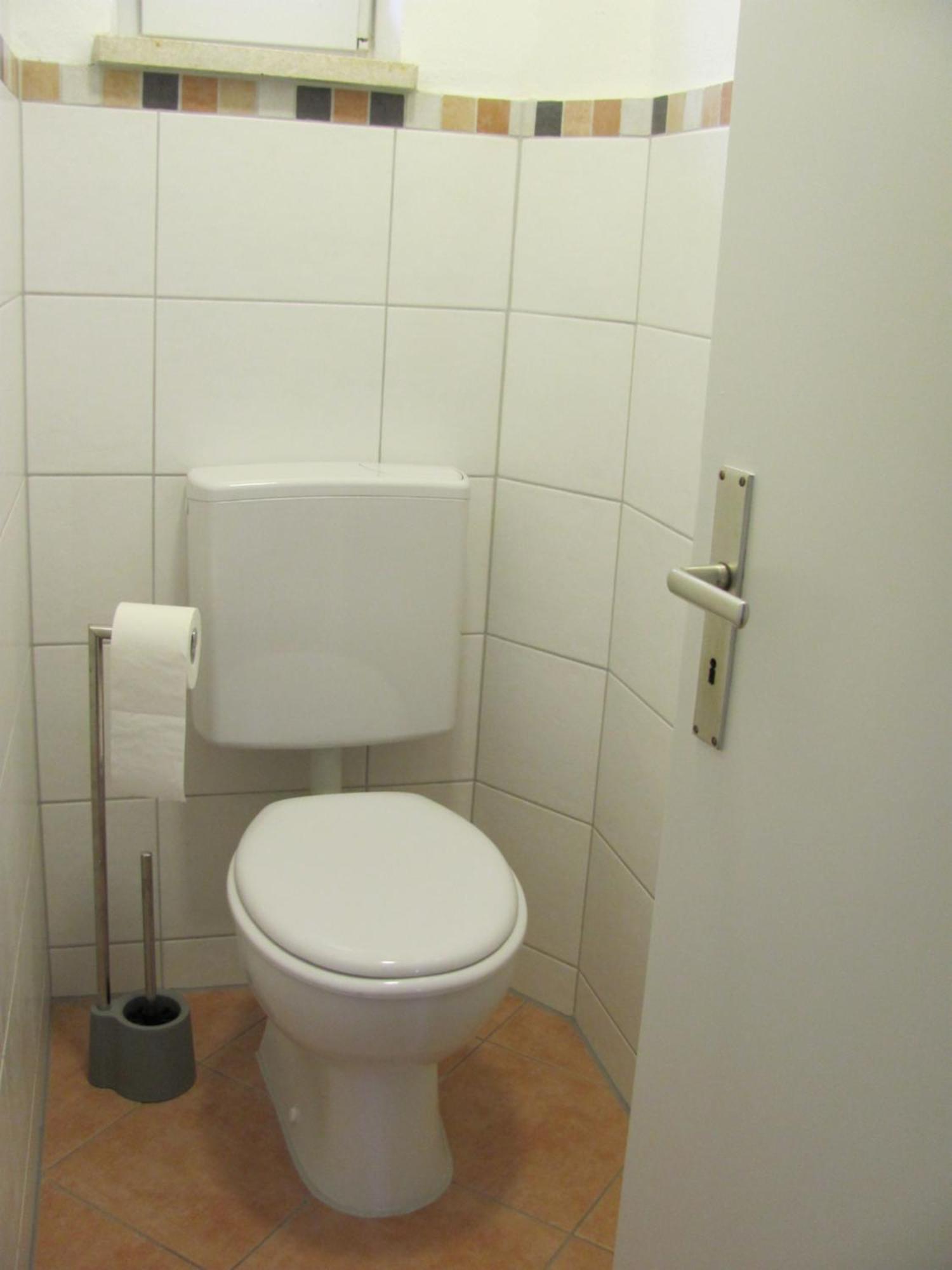 #3 Gemuetliches Ruhiges Zimmer Gartenblick, Gemeinschaftsbad W-Lan Airport Nah Gelegen Mit Late Night Check In Haus Nr 9,5 Trunkelsberg Ngoại thất bức ảnh
